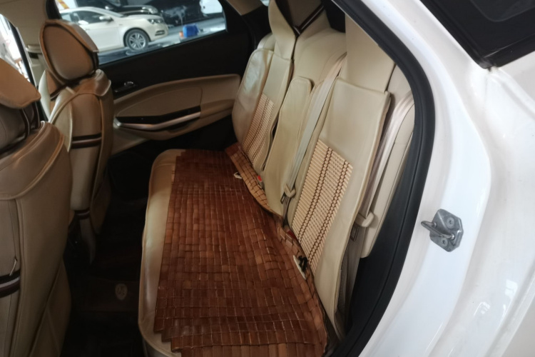 福特 福睿斯 2017款 改款 1.5L 手动舒适型中控内饰7004