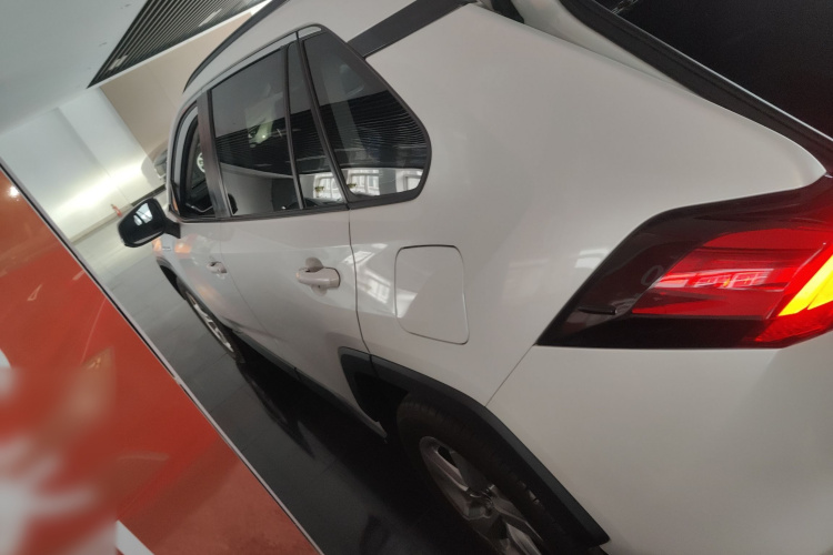 丰田 RAV4荣放双擎E+ 2022款 2.5L 两驱精英Pro车身外观6003