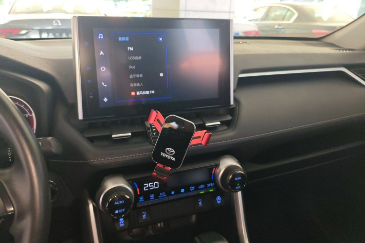 丰田 RAV4荣放 2022款 2.0L CVT两驱风尚Plus版局部细节16