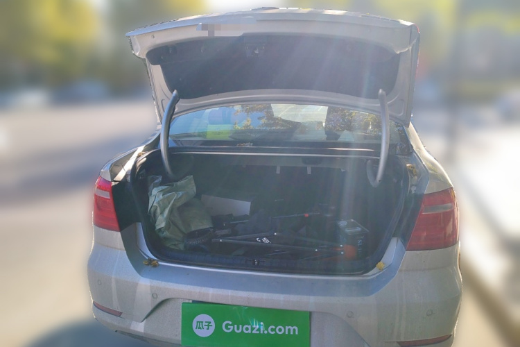 大众 宝来 2013款 1.6L 自动时尚型中控内饰23