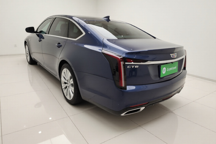 凯迪拉克CT6 2023款 28T 尊贵型车身外观5