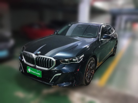 宝马5系 2025款 530Li 领先型 M运动套装