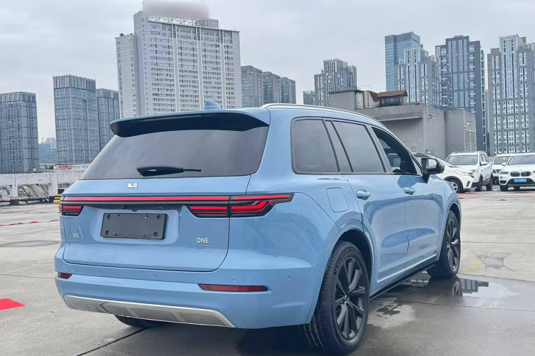 理想汽车 理想ONE 2021款 增程6座版车身外观6004