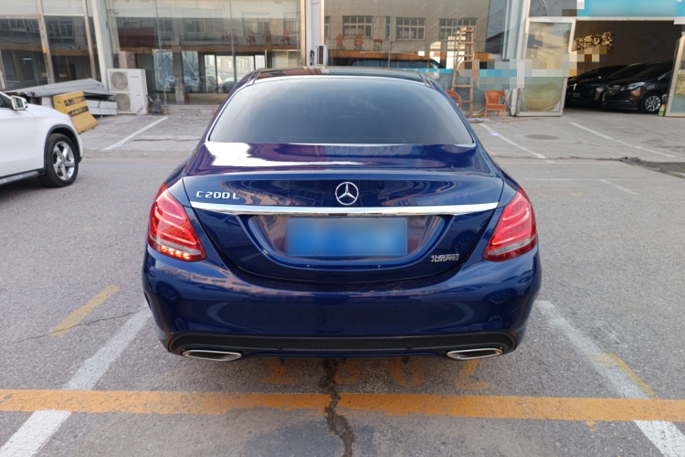 奔驰C级 2017款 C 200 L 运动版车身外观6