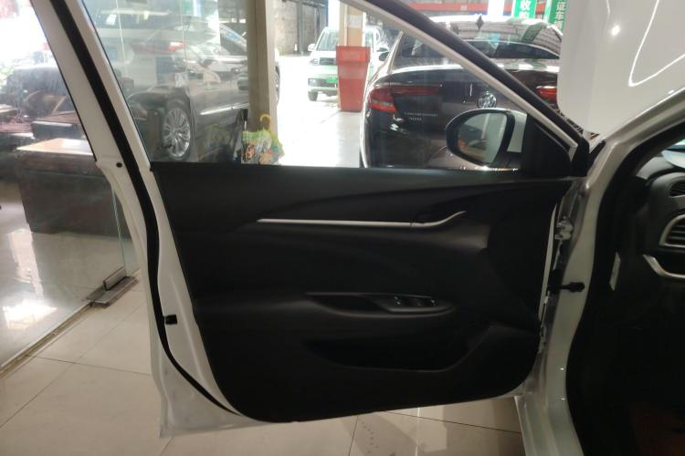 别克 英朗 2021款 1.3T 自动轻混动精英型中控内饰7007