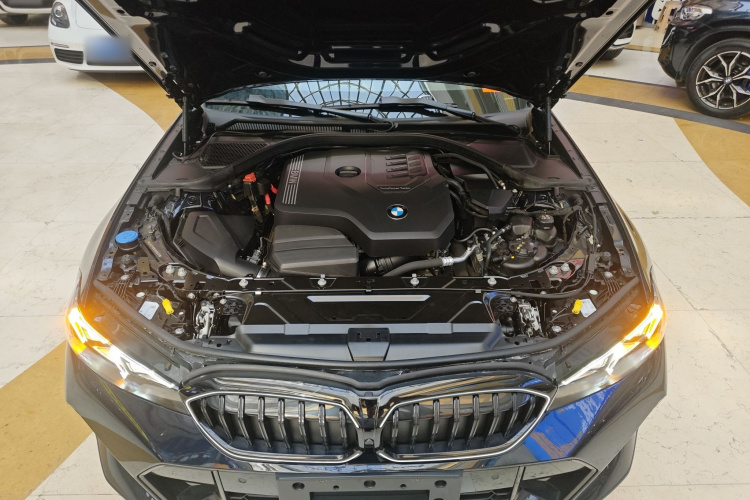 宝马3系 2025款 330Li M运动曜夜套装局部细节24