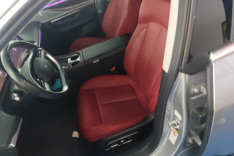 小鹏P7 2023款 P7i 702 Pro局部细节19