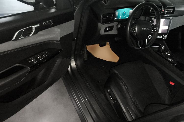 领克03 2021款 2.0TD 自动劲 冠军版中控内饰20