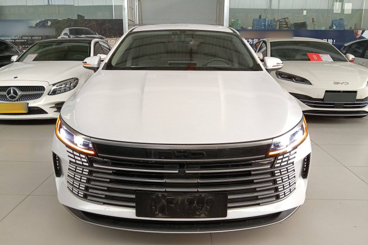 比亚迪 驱逐舰05 2024款 荣耀版 DM-i 55KM 豪华型车身外观6001