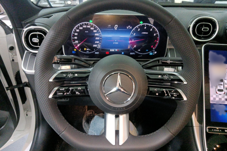 奔驰C级 2023款 C 200 L 运动版局部细节13