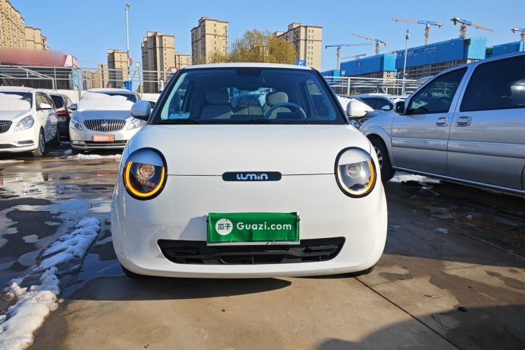 长安启源 长安Lumin 2024款 205km 橙风版车身外观2