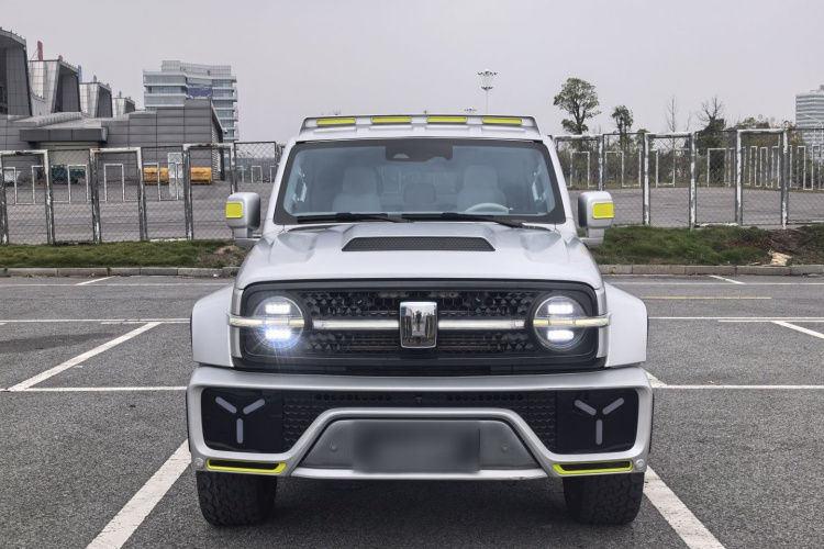 超境汽车 共创坦克300 2021款 2.0T 赛博坦克车身外观6002