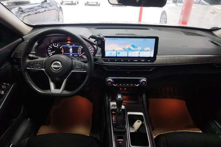 日产 天籁 2022款 2.0L XL-TLS 悦享版中控内饰12