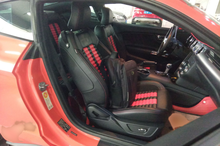 福特 Mustang  2.3T 性能版局部细节41