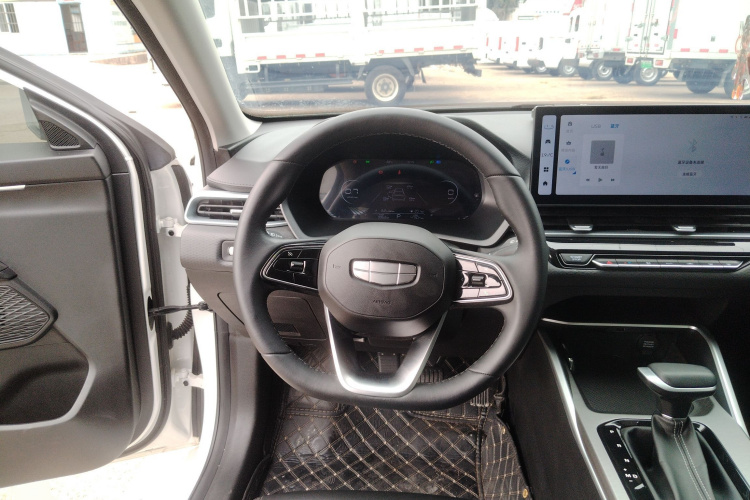 吉利汽车 帝豪 2025款 第4代 1.5L CVT尊贵型中控内饰13