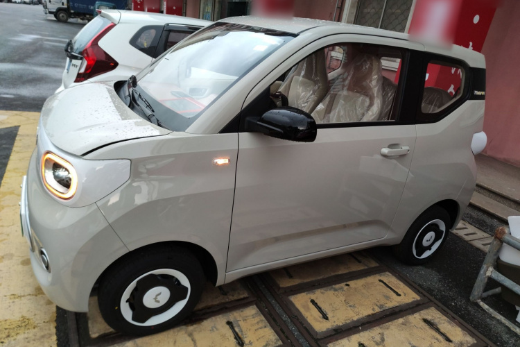 五菱汽车 宏光MINIEV 2024款 第三代 215km 青春版车身外观6003