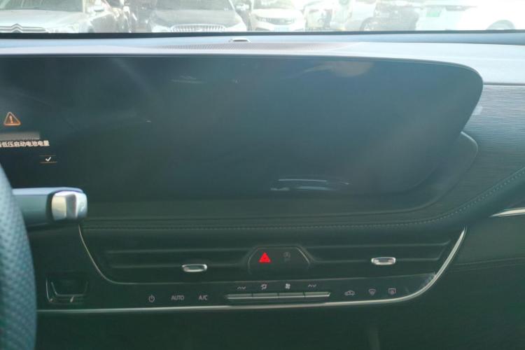 别克 君越 2023款 28T 越尊版局部细节16