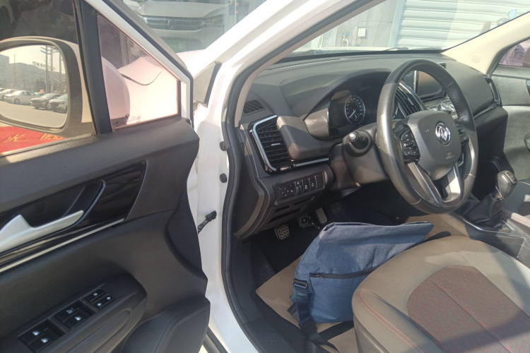 东风风神AX5 2017款 1.4T 手动趣尚型中控内饰20