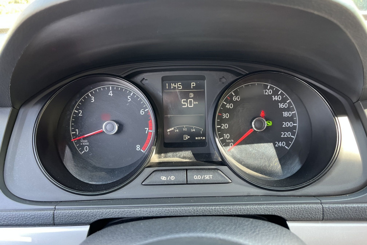 大众 朗逸 2015款 1.6L 自动风尚版中控内饰7006