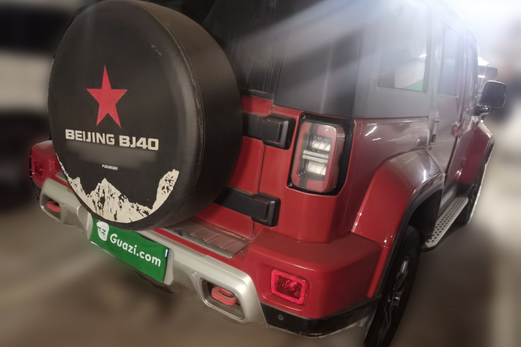 北京越野 北京BJ40 2023款 2.0T 自动四驱城市猎人版侠客型车身外观6005