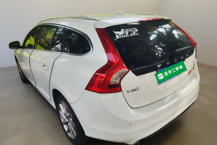 沃尔沃V60 2014款 T5 智逸版车身外观5