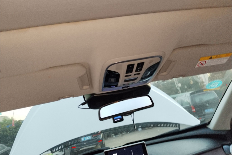 魏牌 VV7 2019款 升级款 2.0T 旗舰型 国V中控内饰22