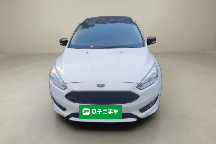 福特 福克斯 2017款 两厢 EcoBoost 180 自动精英型车身外观2