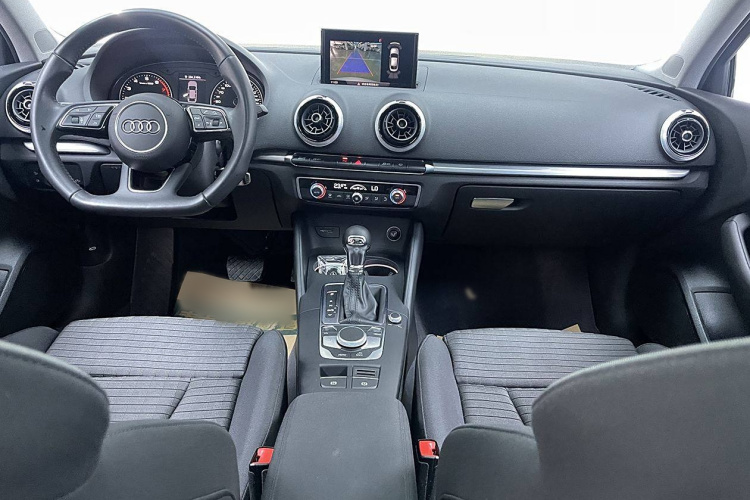 奥迪A3 2019款 Limousine 35 TFSI 运动型 国VI中控内饰7002