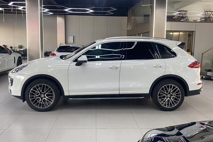 保时捷 2016款 Cayenne 3.0T车身外观6001