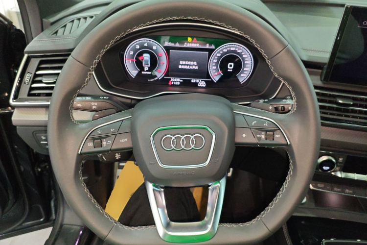 奥迪Q5L 2024款 40 TFSI 豪华动感型中控内饰13