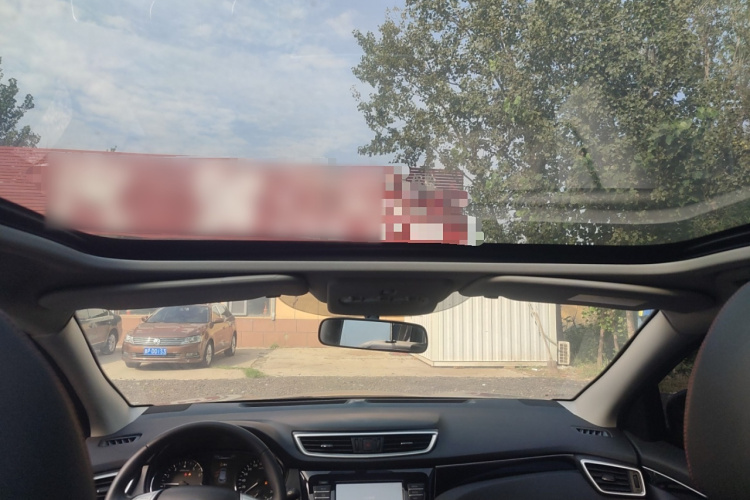 日产 逍客 2017款 2.0L CVT豪华版 国V中控内饰22