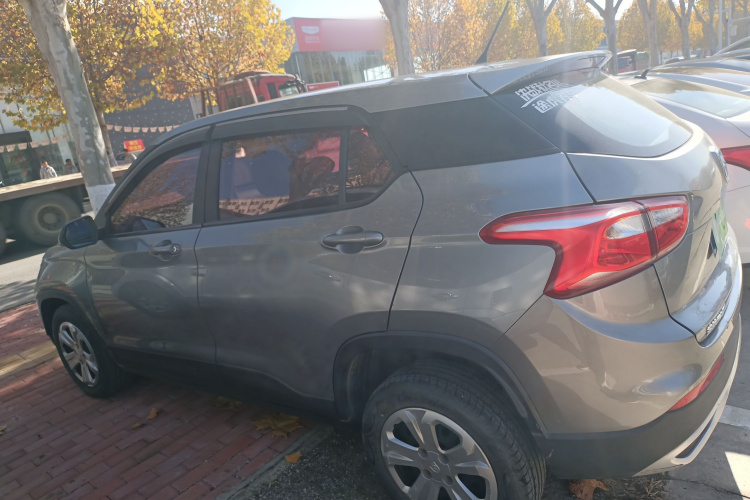 宝骏510 2017款 1.5L 手动舒适型车身外观4