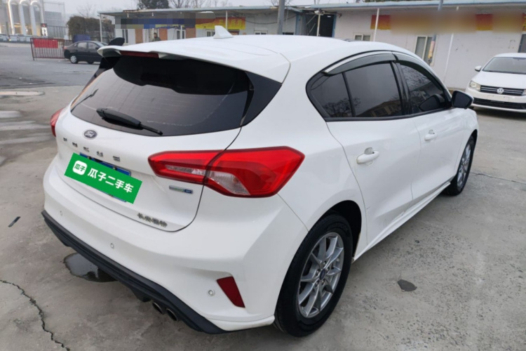 福特 福克斯 2020款 两厢 EcoBoost 180 自动锋潮型车身外观6005