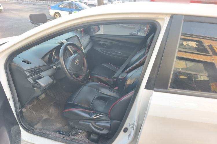 丰田 威驰 2019款 1.5L CVT创行版中控内饰19