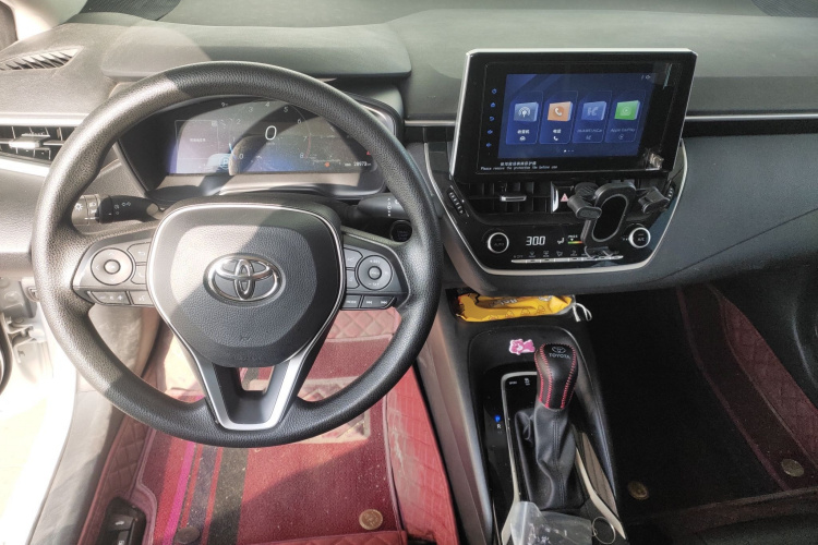 丰田 凌尚 2023款 2.0L 豪华版中控内饰7002