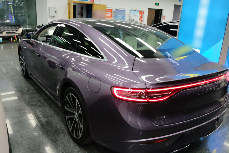 鸿蒙智行 智界S7 2025款 855km Max车身外观6003