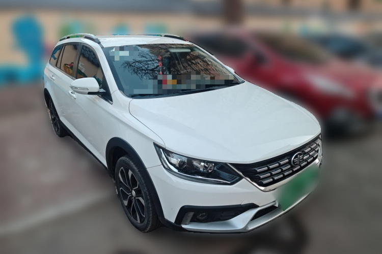 一汽 骏派CX65 2018款 1.5L 手动舒适型车身外观6002