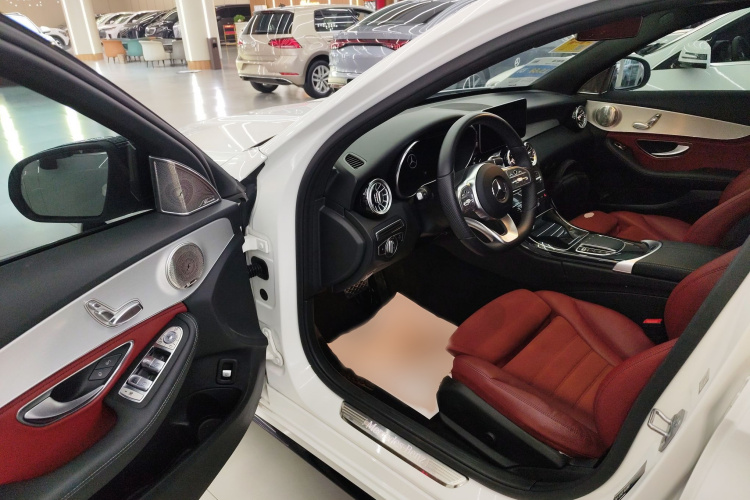 奔驰C级 2020款 改款 C 260 运动版中控内饰7003