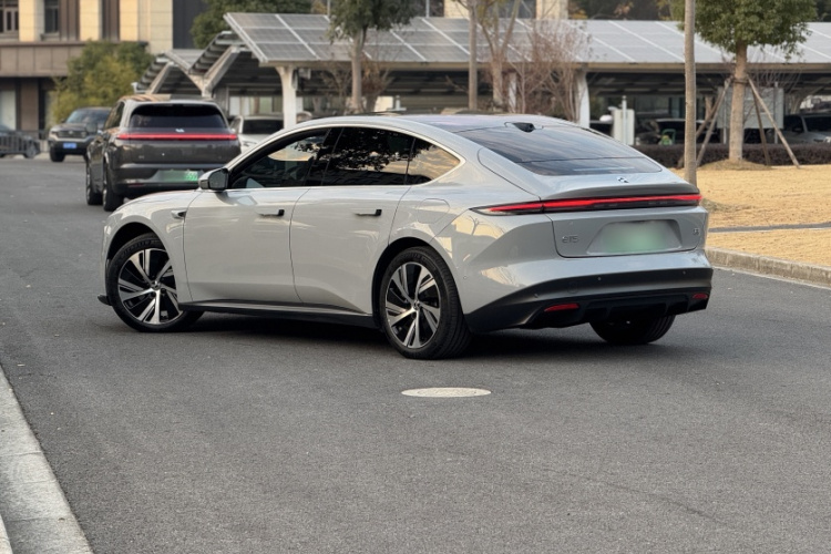 蔚来ET5 2024款 75kWh车身外观6005