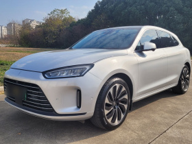 鸿蒙智行 问界M5 2022款 增程四驱性能版