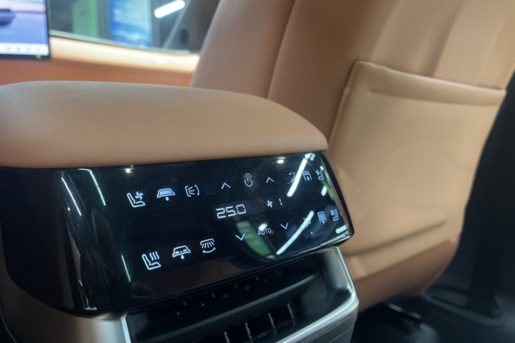 长安启源E07 2025款 增程 两驱 39kWh Max智驾版中控内饰7012