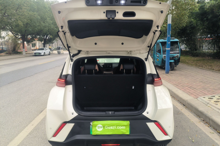 比亚迪 海鸥 2025款 305km 自由版机舱底盘23