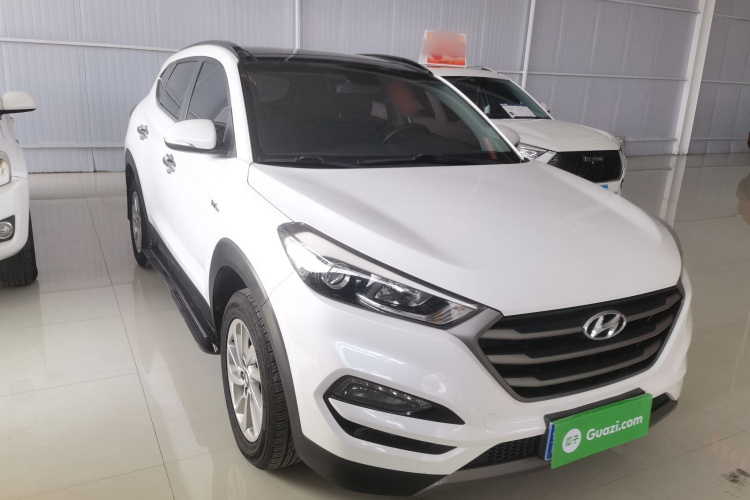 现代 途胜 2015款 1.6T 双离合两驱智能型车身外观3