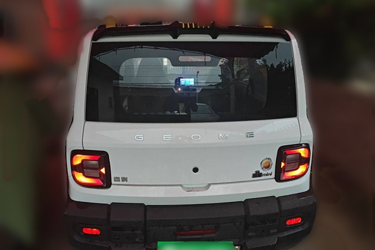 吉利银河 2025款 210km 熊猫骑士车身外观6004