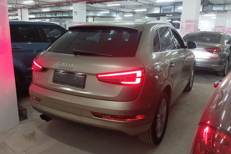 奥迪Q3 2016款 30 TFSI 风尚型车身外观7