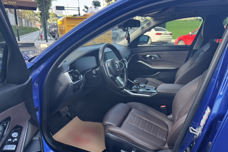 宝马3系 2020款 320Li M运动套装中控内饰7003