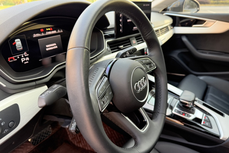 奥迪A5 2022款 Sportback 40 TFSI quattro 豪华动感型中控内饰7002