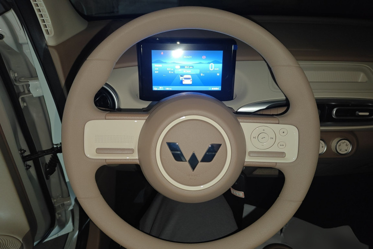 五菱汽车 宏光MINIEV 2025款 四门版 进阶款中控内饰13