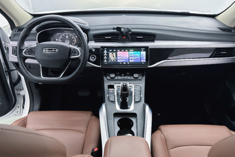 吉利汽车 博越 2021款 1.8TD DCT两驱亚运版中控内饰7007