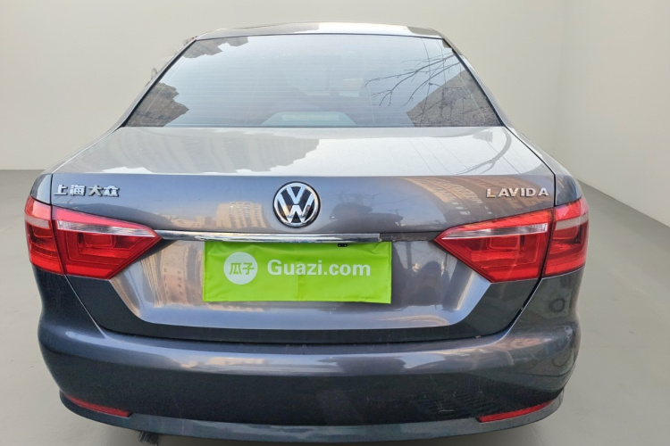 大众 朗逸 2013款 改款经典 1.6L 自动风尚版车身外观6